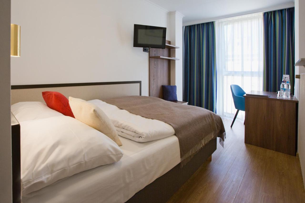 Hotel Aurbacher Hof Gmbh Мюнхен Экстерьер фото