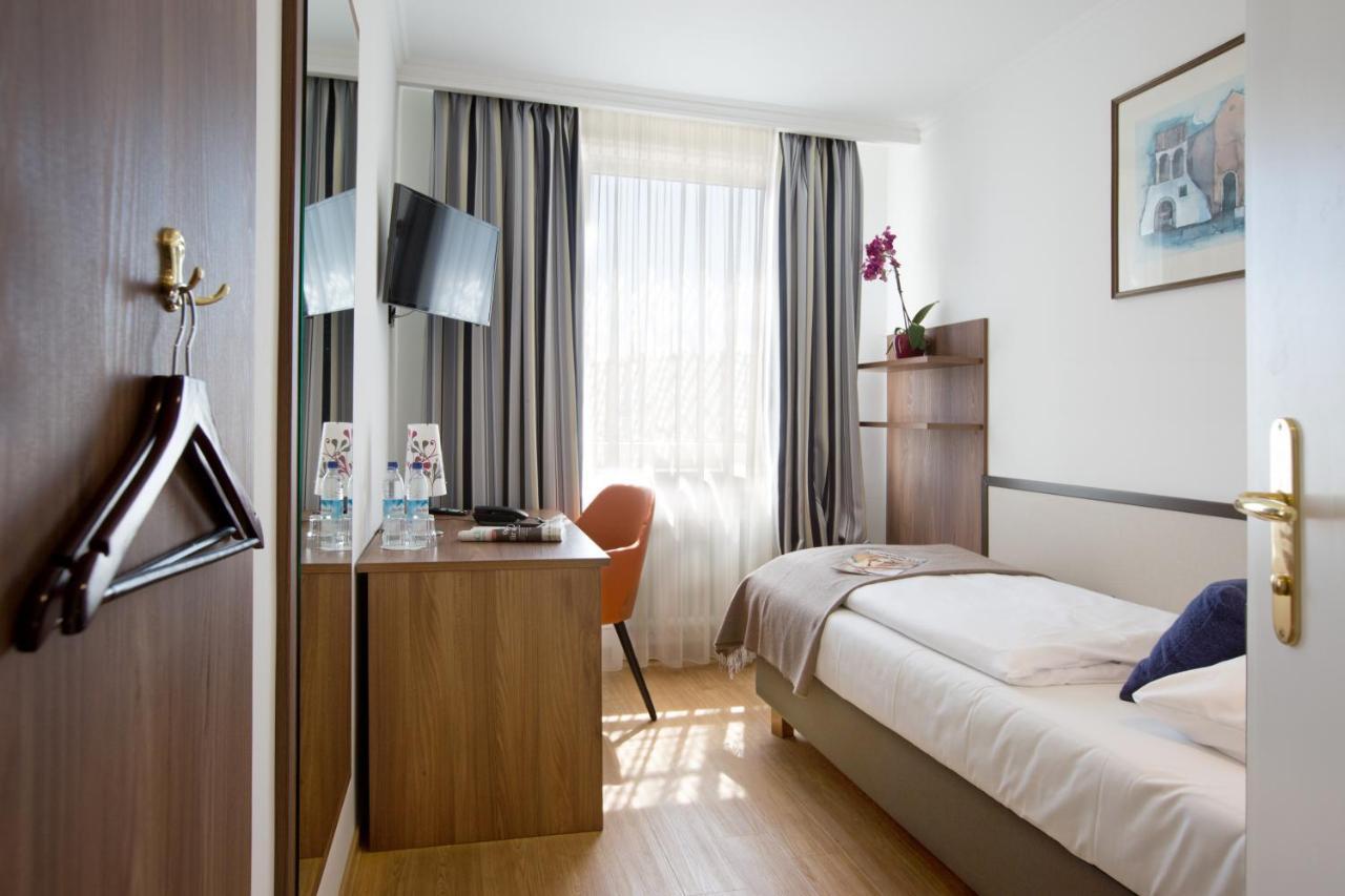 Hotel Aurbacher Hof Gmbh Мюнхен Экстерьер фото