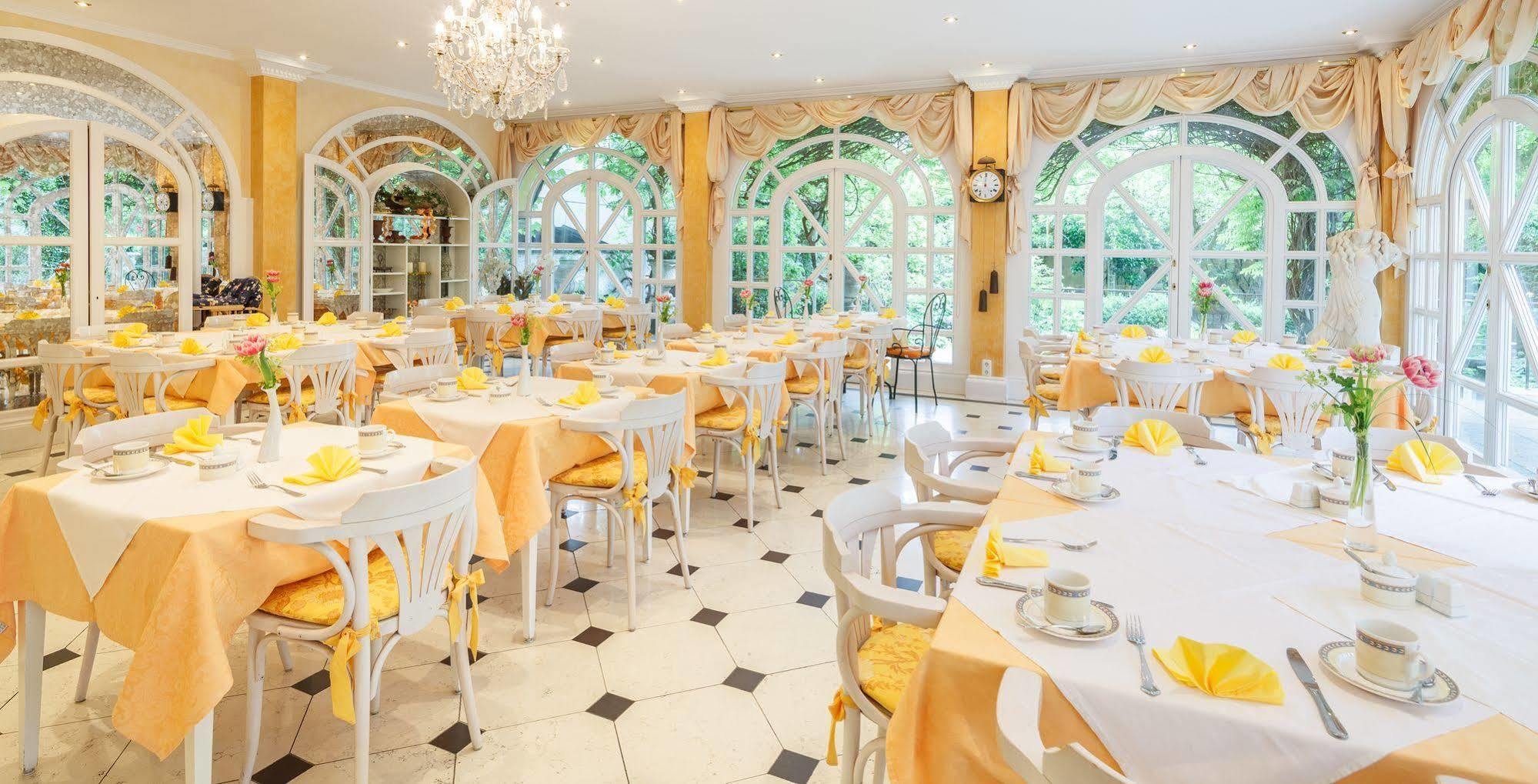 Hotel Aurbacher Hof Gmbh Мюнхен Экстерьер фото